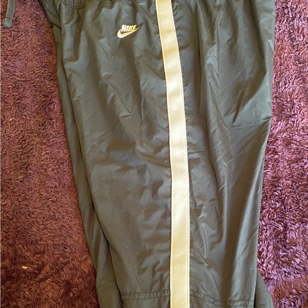 Nike capri athletic leisure. Lightly worn